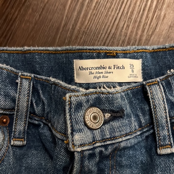 High Rise Mom Short - Picture 4 of 4